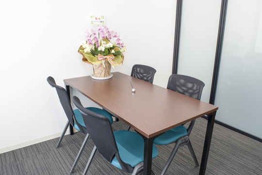 新潟会社設立起業支援センター 応接室